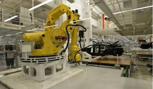 消費(fèi)者至上 鑄就紅旗不容低估的品牌影響力